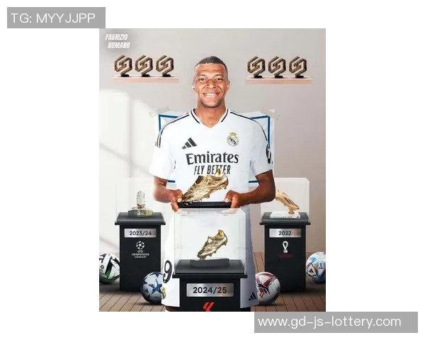 上赛季西甲最佳射手,姆巴佩领取皮奇奇奖 上赛季西甲最佳射手,姆巴佩领取皮奇奇奖